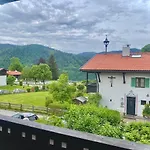 Maximilian - Feines Am Schliersee