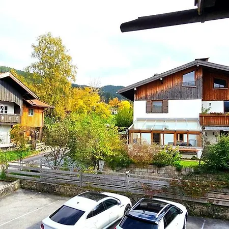 Maximilian - Feines Am Schliersee