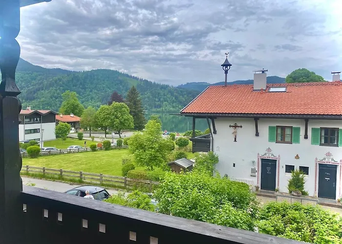 Maximilian - Feines Am Schliersee