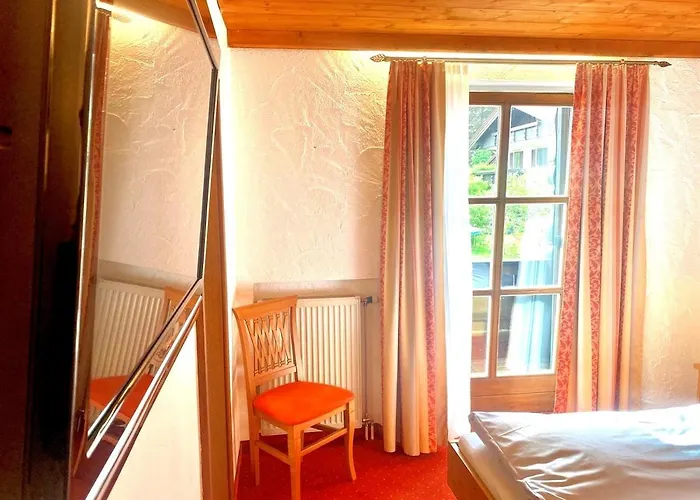 Maximilian - Feines Am Otel